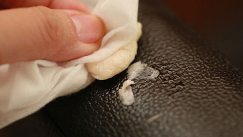 Phương pháp 2: Dùng dầu ăn hoặc chất béo để làm tan độ kết dính