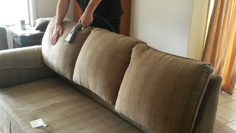 dich-vu-giat-ghe-sofa-quan-cau-giay-01(1)