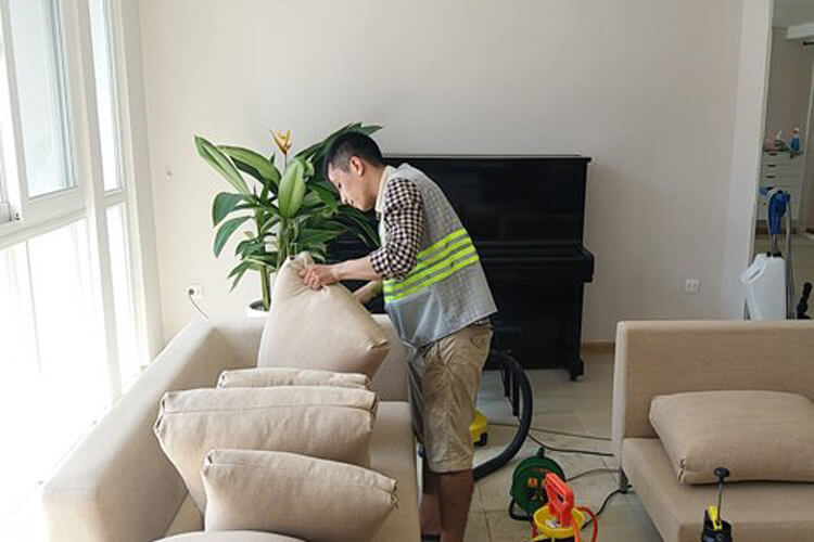 dich-vu-giat-ghe-sofa-quan-hoang-mai-01(1)