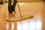 Khi nào nên thuê dịch vụ vệ sinh nhà ở thay vì tự dọn dẹp?