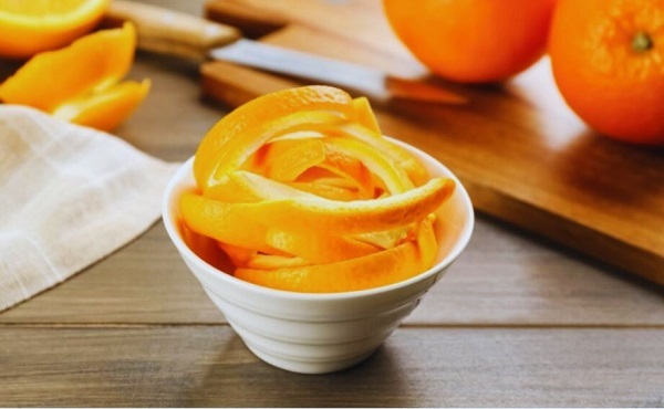 cach-khu-mui-hoi-ghe-sofa-da-4