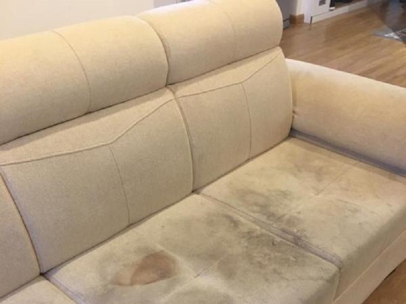 khi-nao-nen-su-dung-dich-vu-giat-ghe-sofa-2