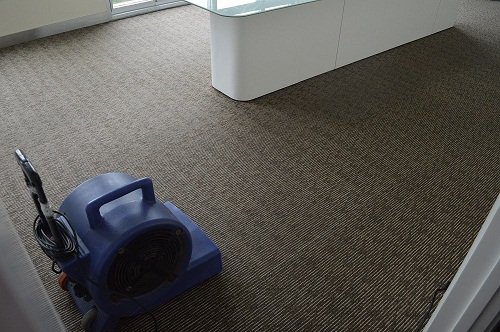 ve-sinh-cong-nghiep-tai-quan-thanh-xuan